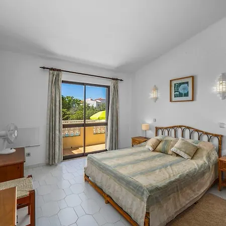Stunning With Sea Views In