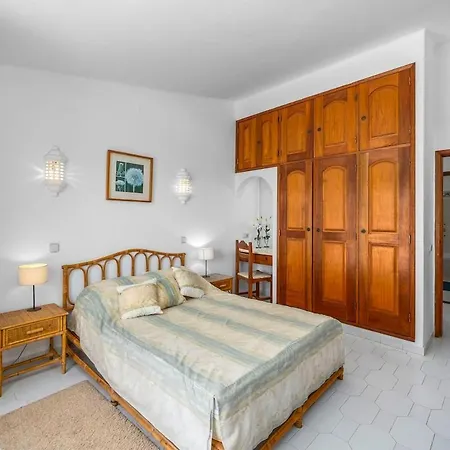 Вилла Stunning With Sea Views In *